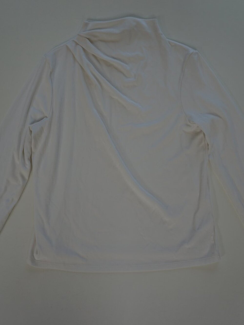 Babaton White Asymetrical Ruched Mock Neck Long Sleeve S